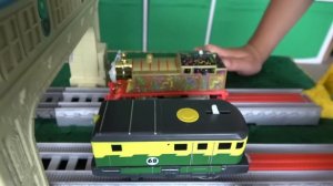 Thomas and Friends Stefano Super Cruiser Trackmaster Races!
