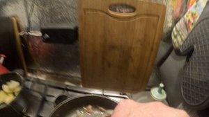 Фантастическое блюдо на полу от Евгения Сергеевича)))