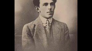 Осип Мадельштам. Медлительнее снежный улей... Голос Петра Крауза.