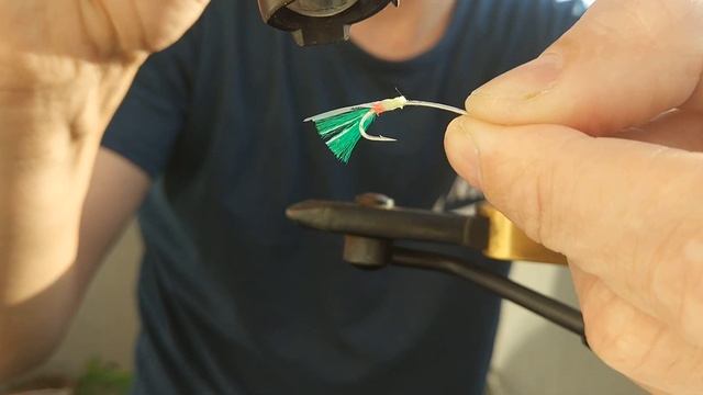 Мухи на Зубаря на крючке Барракуда. Комбинируем цвета. смотреть онлайн