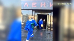 “Ленин проснулся!“  фото спешащих в мавзолей Ленина врачей рассмешило пользователей Сети