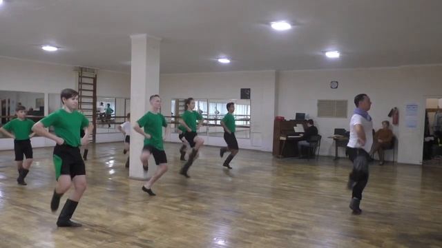 Мастер-класс по народному танцу с Александром Белоусовым