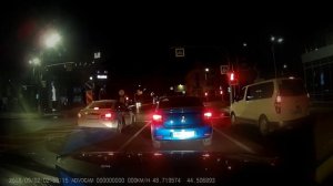 Проезд Волгограда по дороге на юг ночью