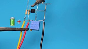 Smart 18650 Li-ion Charger Circuit With Battery Ffull Led indicator