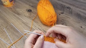 Усиленный мысок носка изнаночными петлями.