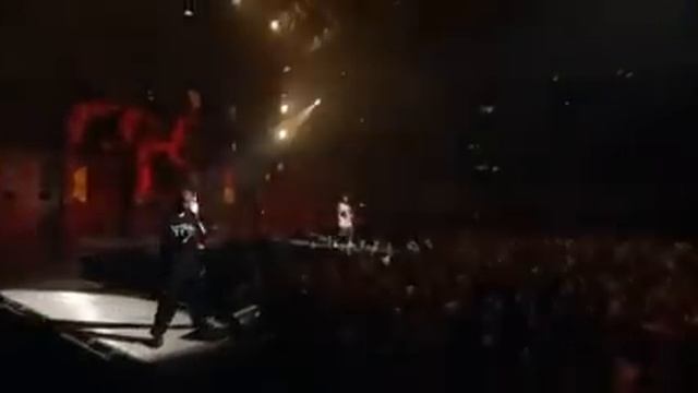 D12 Live In New York - Git up, How Come (Eminem's Anger Management Tour) смотреть онлайн