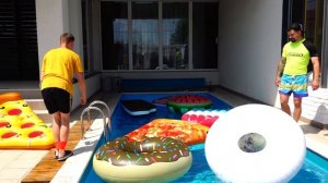 Экстремальный  БАССЕЙН ЭТО ЛАВА! Пройди с завязанными глазами, руками, ногами!