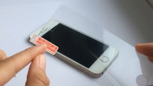 КЛЕИМ ЗАЩИТНОЕ СТЕКЛО НА ТЕЛЕФОН iPhone 5S (Irina Budet)