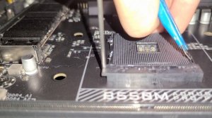 AM4 Socket disassembly Gigabyte (Lotes)