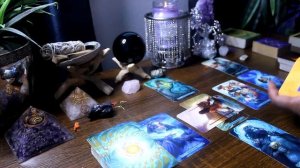 Mid Month ?...Crossing Vibes ?  Love Oracle  Tarot Introspection