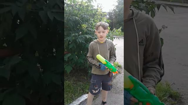 Опрос, все ли знают что такое спиннер? Часть 1 смотреть онлайн