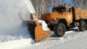 ЗиЛ-дорожная снегоуборочная машина.