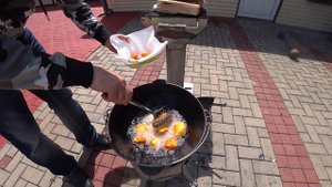 Готовим в казане картошку с курицей