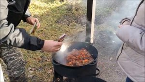 Шулюм в казане рецепт и зефирки на костре :)
