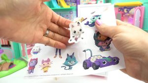 Gabby's Dollhouse DIY Custom Back to School Locker Organization with Gabby and Pandy Cat