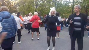 Платье?.Ольга Плотникова. В Гомельском парке культуры. 01.05.2023.