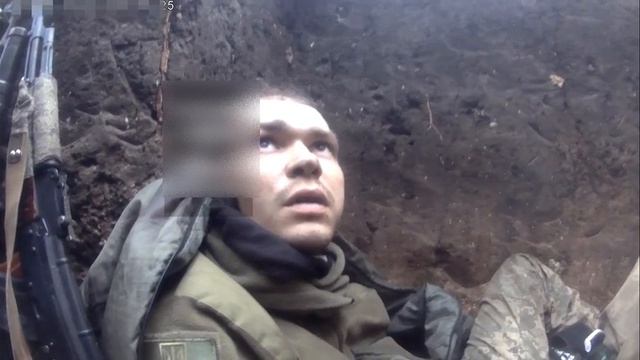 ❗???⚡Допрос украинского пленного прямо в окопе под Клещеевкой.⚡