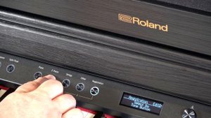 Roland HP704 Digital Piano Demo