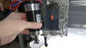 ЧПУ своими руками обгрейт замена ручного фрезера на шпиндель 500 ватный без щёточный