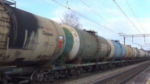 Электровоз ВЛ80С-1268 с грузовым поездом