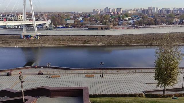 Тюмень, набережная реки Тура 2021.10.01 смотреть онлайн