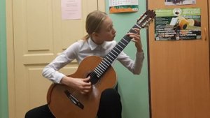 М. Каркасси "Этюд № 14" , Э.Пухоль " Шмель" исп. Эмилия Котт