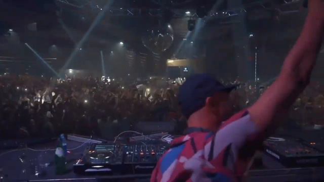 angry birds theme song but @Followthefishtv remade it смотреть онлайн