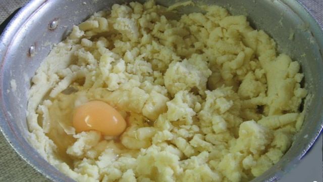 Картофельные кнели с сыром