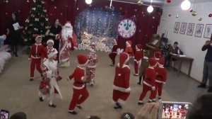 Танец «Морозята» старшие группы.