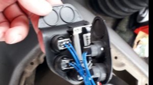 Замена кнопок джойстика на экскаваторе погрузчике VOLVO BL71B.