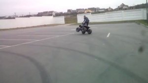 стант на квадроцикле(KXD Hammer 125)