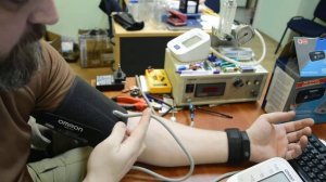 Огляд тонометра OMRON M3 Comfort з розумною манжетою Intelli Wrap 360°