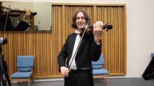 'At the Ballet' - No.6 from 'Vamoosh' Book 1 for Violin. Violin: Scott Heron. "Ace that Exam!"