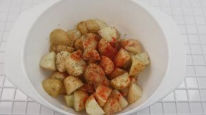 Салат с молодым картофелем и вялеными томатами