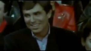 «Для тебя, Армения» — песня, написанная в 1989 году Шарлем Азнавуром и Жоржем Гарваренцом .