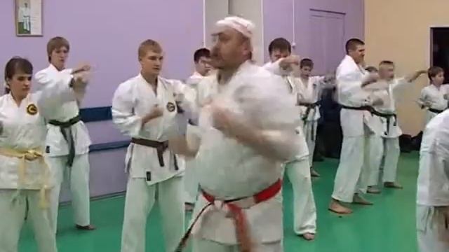 Междугородный семинар по кумитэ каратэ кёкусин будокай в г. Томске, март 2007. Часть 1. смотреть онлайн