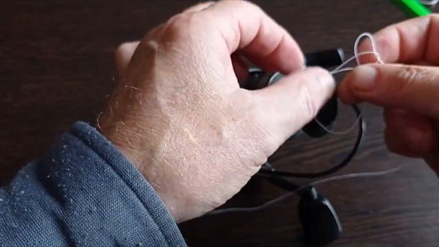 Простой и надежный узел привязывания лески к шпуле катушки смотреть онлайн