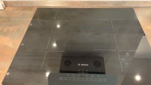 Индукционная варочная панель от компании Bosch PUE611FB1E