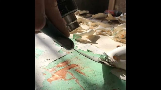 Снимаем старую масляную краску, с деревянных дверей, своими силами. смотреть онлайн