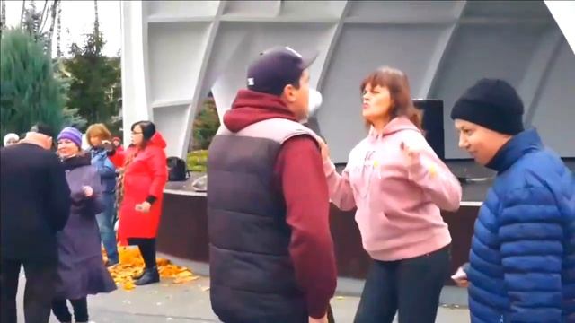 А ЧТО ЖЕ МОЯ,МОЯ! 28 ОКТЯБРЯ 2023 ХАРЬКОВ ТАНЦЫ В ПАРКЕ УКРАИНА смотреть онлайн