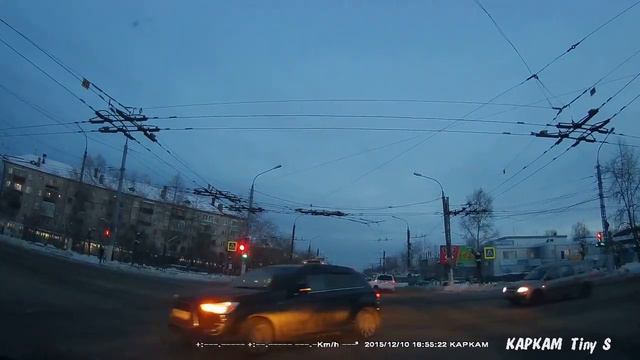 Можно ли в Братске в часы пик на "дедовских" светофорах не нарушая ПДД поворачивать?.. 2 смотреть онлайн