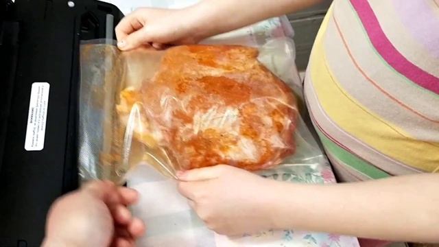 Козлятина в вакуумной упаковке в мультиварке под давлением и без ( два варианта)