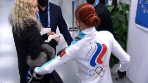 Камила Валиева настраивается перед выступление||Олимпийские Игры 17.02.22