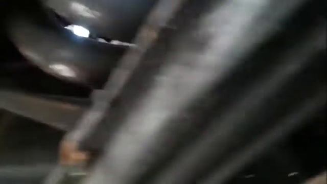 Замена глушителя (штанов) VW Golf 3 смотреть онлайн