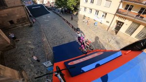 HUGE URBAN MTB SLOPESTYLE COURSE! - RedBull DISTRICT RIDE 2022 Part1