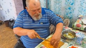 салат с соленых огурцов