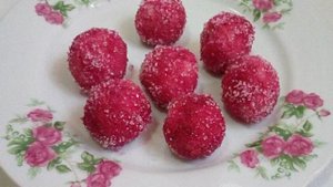 Конфеты Вишенки из вафель