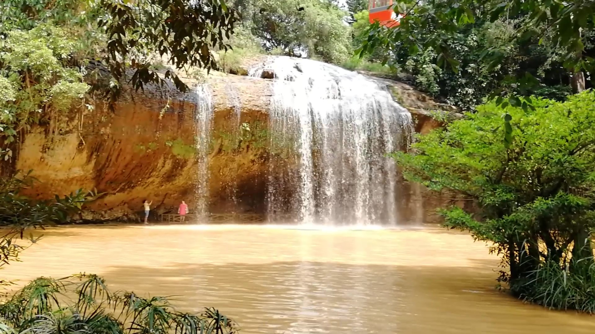 Далат погода. Баолок Вьетнам. Далат водопад. Серебрянный ручей Далат Вьетнам. Водопад Датанла в Далате.