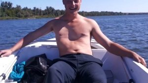 Ямаха 9.9-15 и лодка Лакер 410 на глис