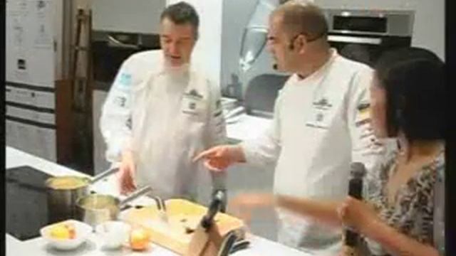 Iced Orange With Apple & Ginger Espuma by Masterchef Andrea Canton смотреть онлайн